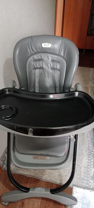 Продам детский столик