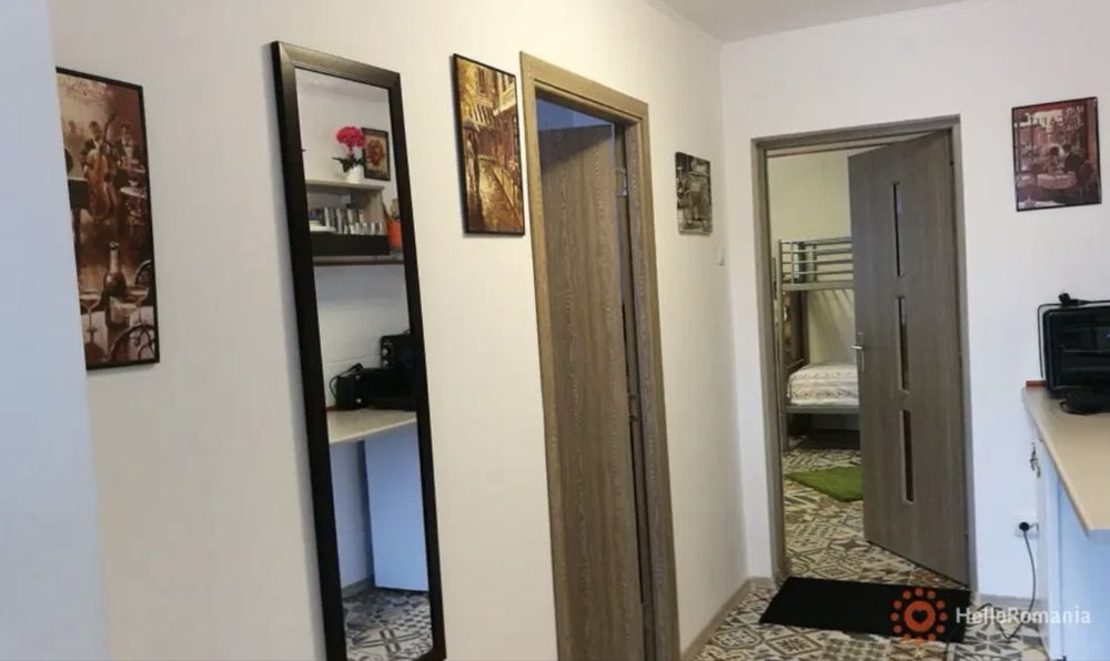 Închiriez casă pentru echipe/firme - Curte + Parcare 2 mașini, Bd. Antiaeriană
