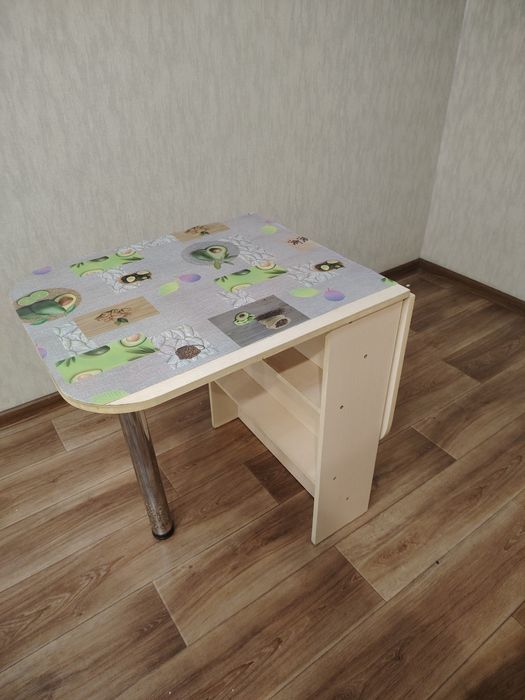 Стол кухонный, складной