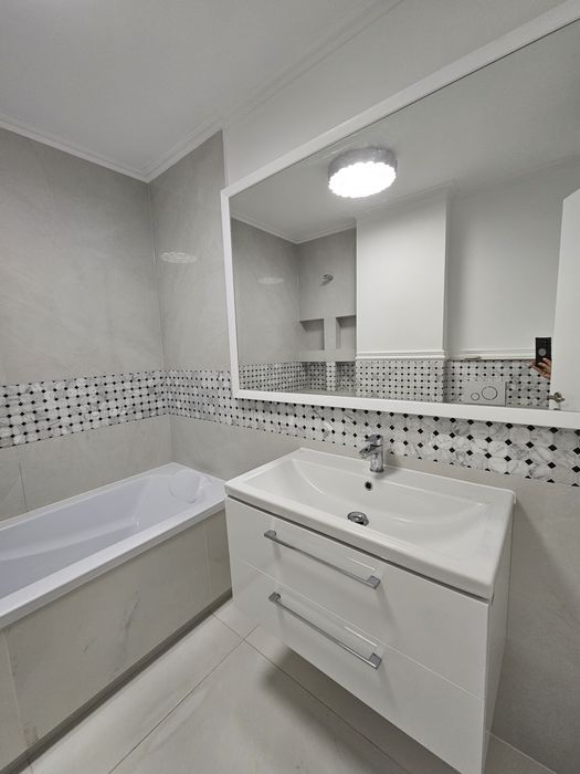 Apartament deosebit cu 4 camere,situat în centrul orașului  Arad