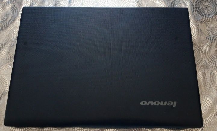 Ноутбук Lenovo .
