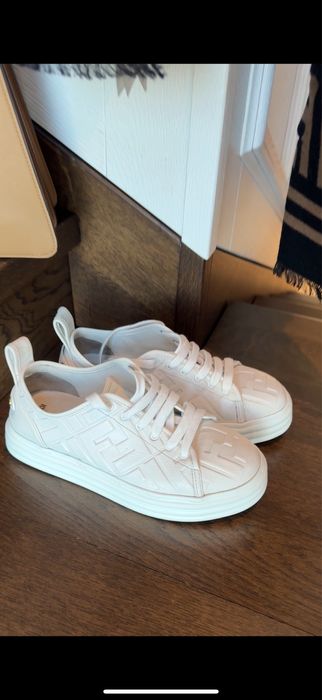 Fendi оригинални маратонки