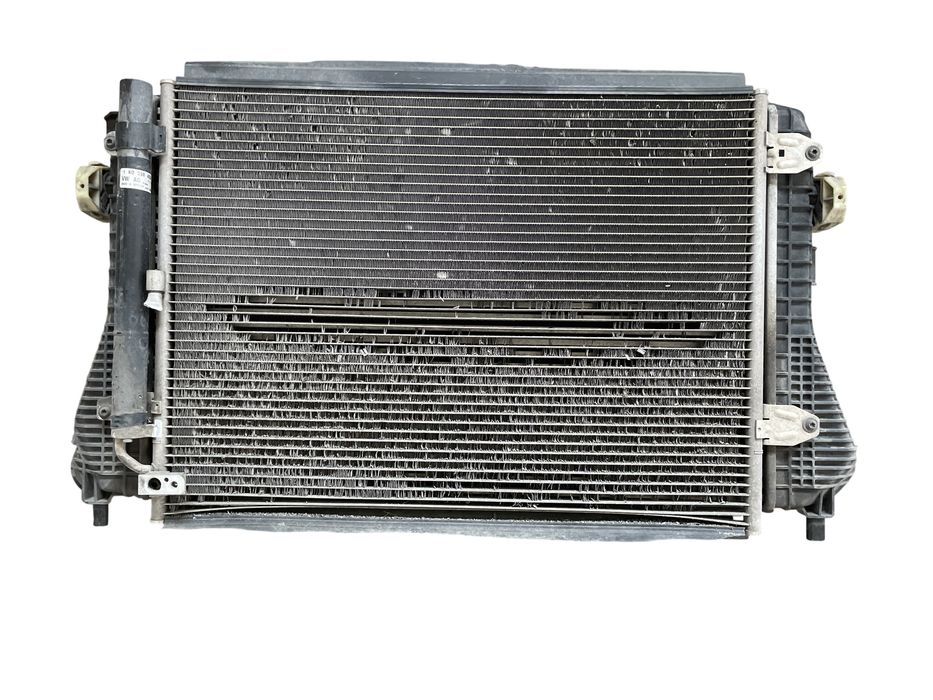 Set radiatoare cu electroventilator Volkswagen Passat B7 2012 cod 1K0121251DM 3C0820411G 3C0145805AM 1K0121205AD