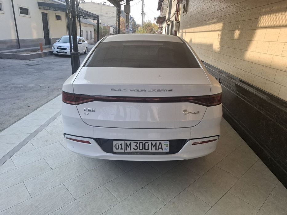 Byd qin Plus ev 420 km Sotiladi.