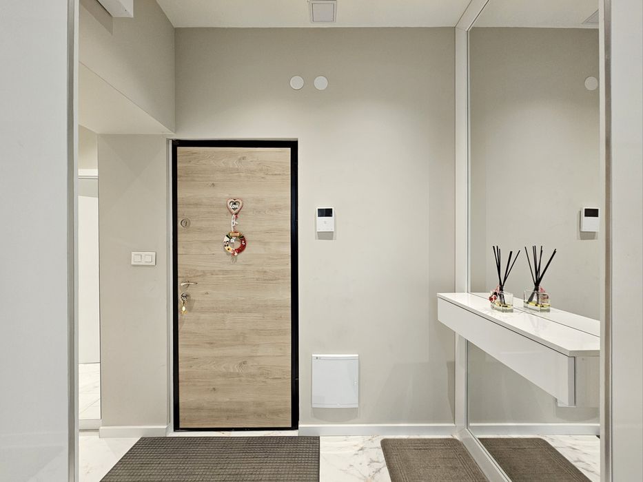 Продава се Тристаен апартамент в София, Център - 115 кв.м за 5027 €/кв.м - Снимка #8