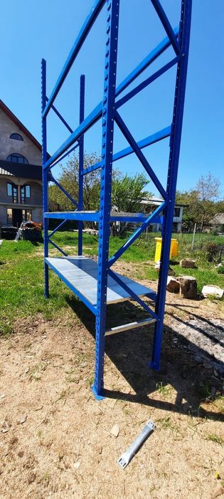 Rafturi metalice pentru magazine și supermarket la orice dimensiune