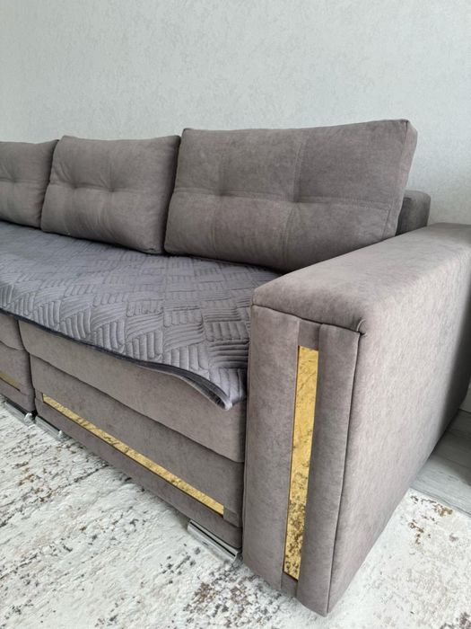 Продается Диван длина 3м