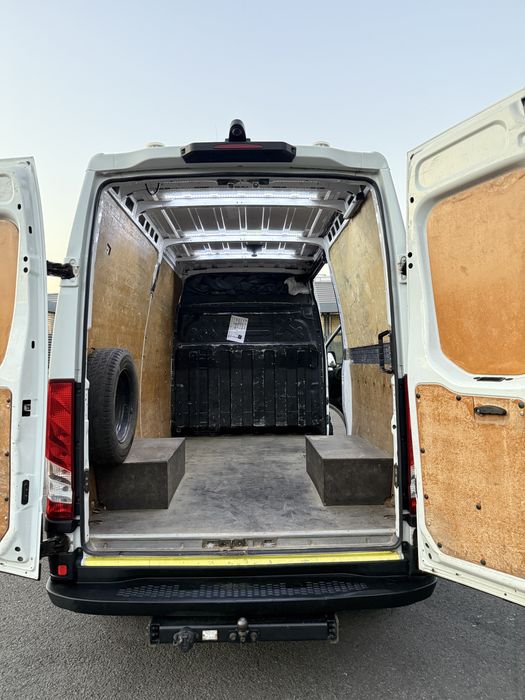 Iveco Daily (Nu transit, sprinter , boxer) Petrosani • OLX.ro