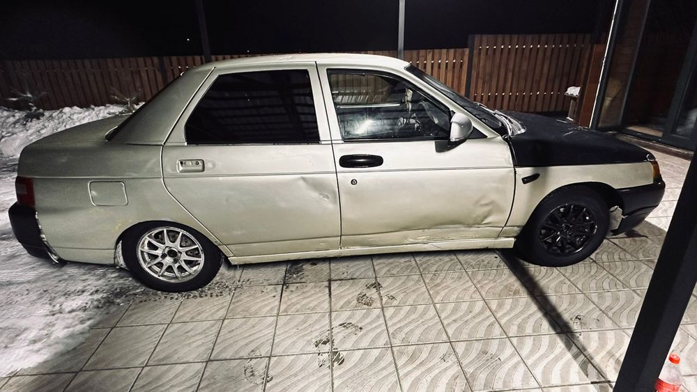 Продам ваз  2110