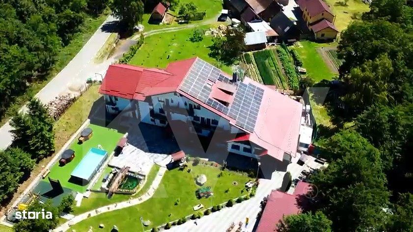 Lacul de Argint, pensiune 14 camere cu restaurant si lac in zona premi
