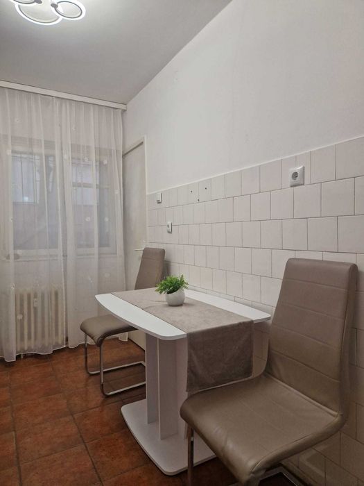 Apartament 2 camere confort 1,  55mp,langa Spitalul Judetean parter cu balcon