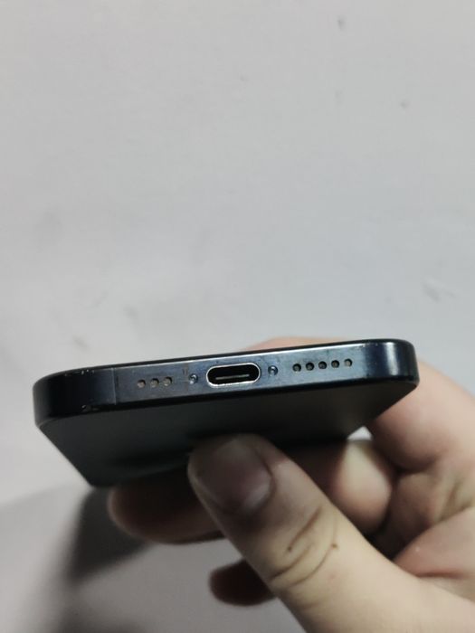 Продам iPhone 15 Pro в отличном состоянии (Без ремонта)