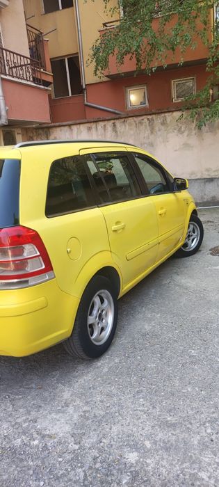 Продавам OPEL ZAFIRA 1.6