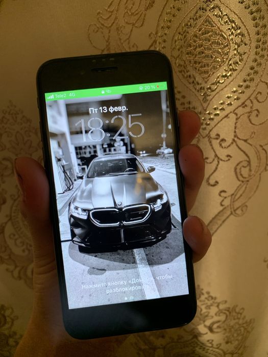 Продам Iphone SE2 128gb