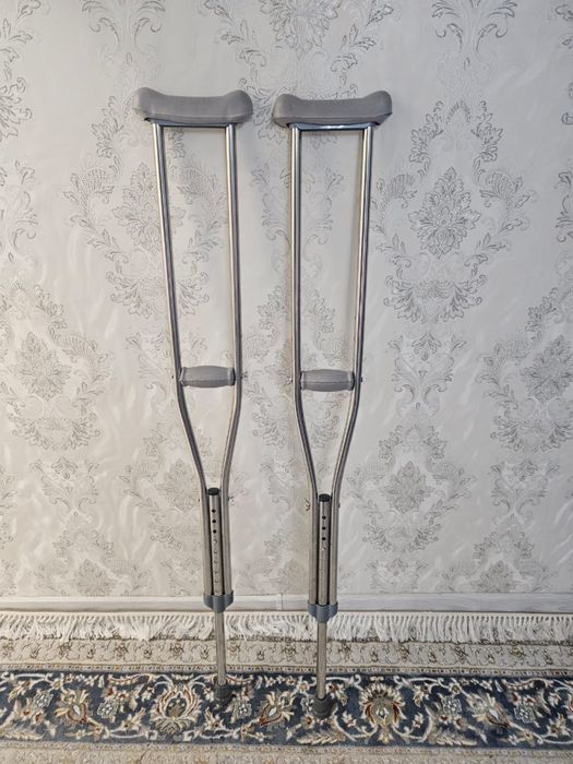 Костыли и ходунки