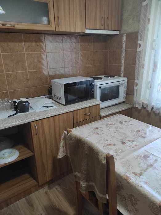 Къща с двор и два самостоятелни входа в гр. Генерал Тошево | Продава се от собственик