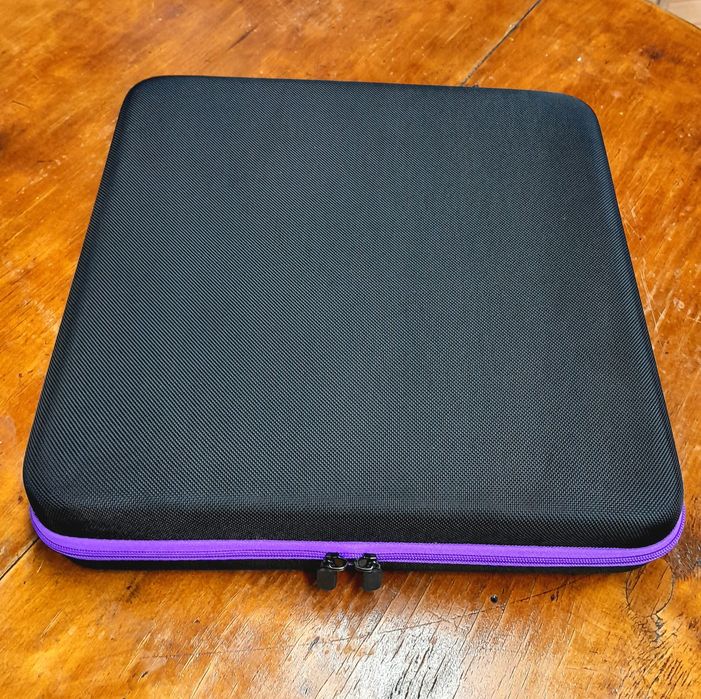 Футляр для пластинок.