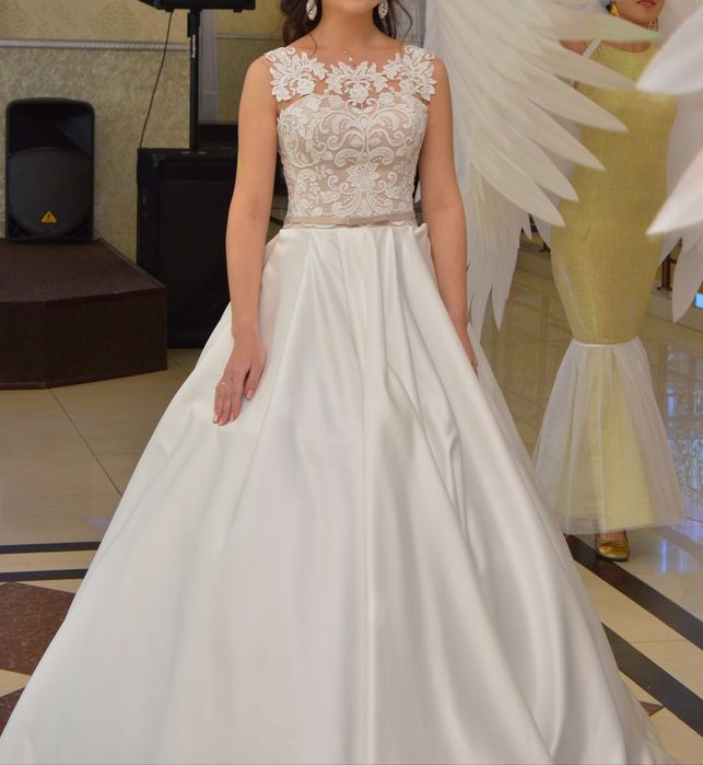 Продаётся свадебное платье!