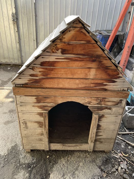 Утеплённая будка для собак