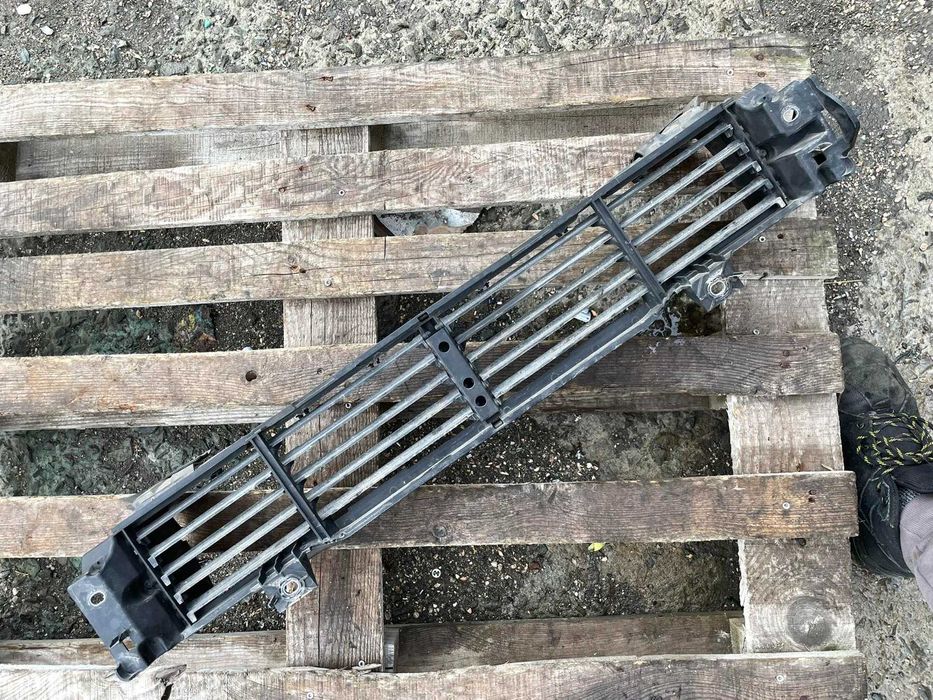 Подвижна Клапа на Радиатор BJD650R12 Mazda3 2014 2.0бен 121kW