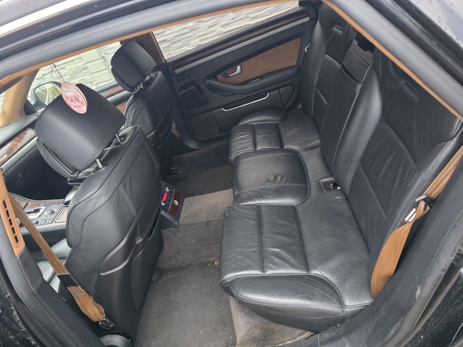 Dezmembrez Audi A8 D3 facelift  3.0 TDI