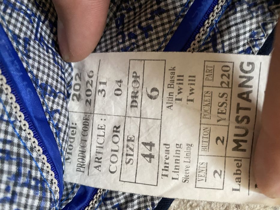 Одежда,джинсы кофты состояние хорошее