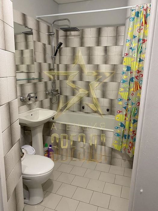 Обзаведена гарсониера с наемател!