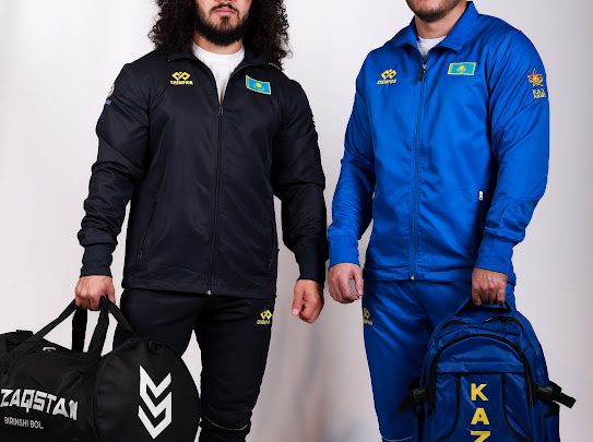 Спортивный костюм