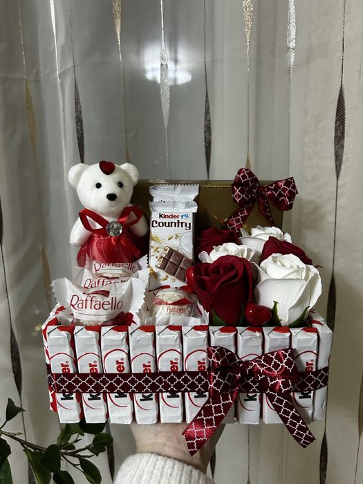 Aranjament dulciuri dragobete si martie