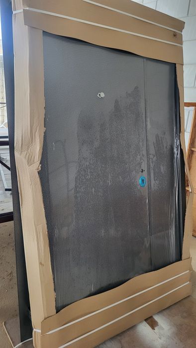 Дверь металическая