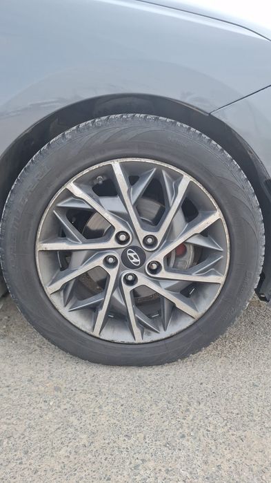 Шина с диском в среднем состоянии