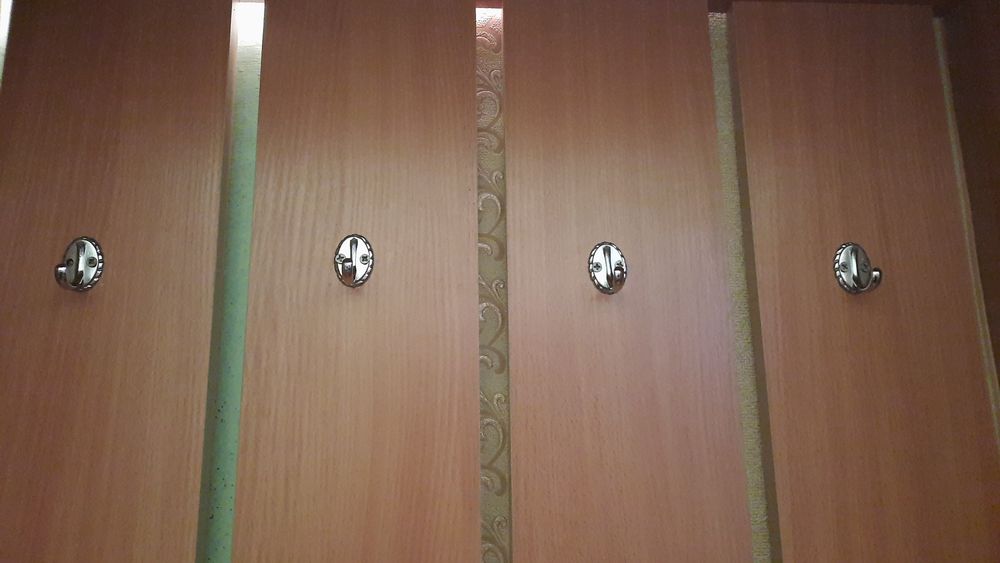 Прихожий шкаф срочно