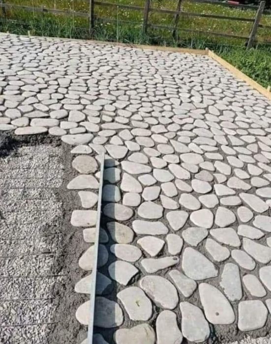 Pavaj piatră de râu