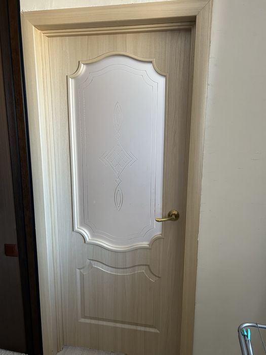 Продам двери межкомнатные