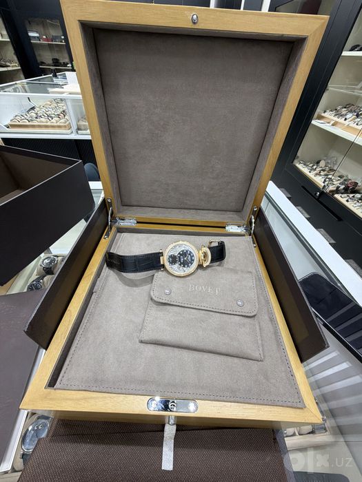 Bovet 19Thirty 18K