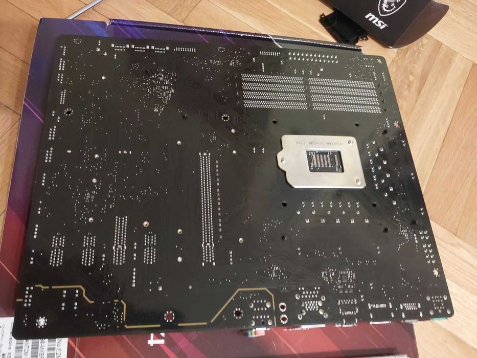 Intel Core i9 10900KF + AsRock H570 Phantom Gaming 4