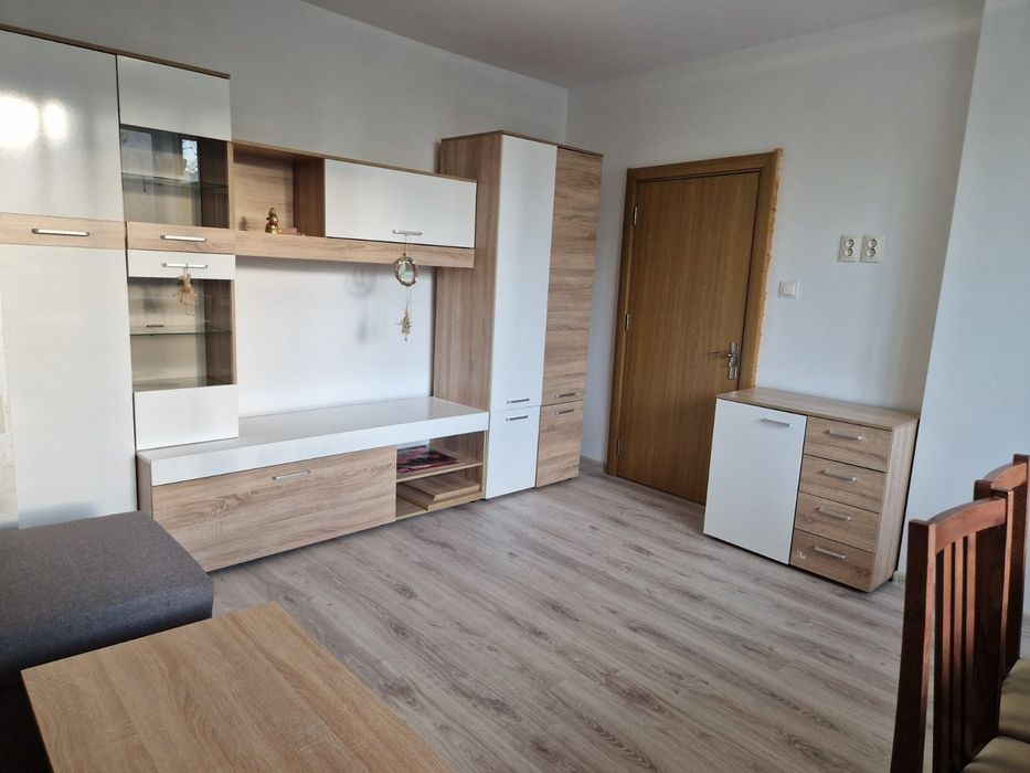 Двустаен апартамент