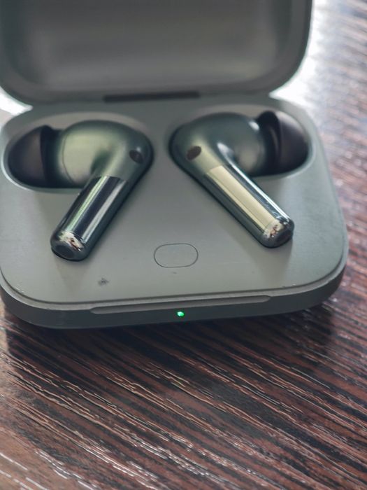 Продам OnePlus Buds Pro 2