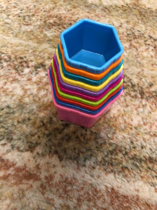 Различни играчки