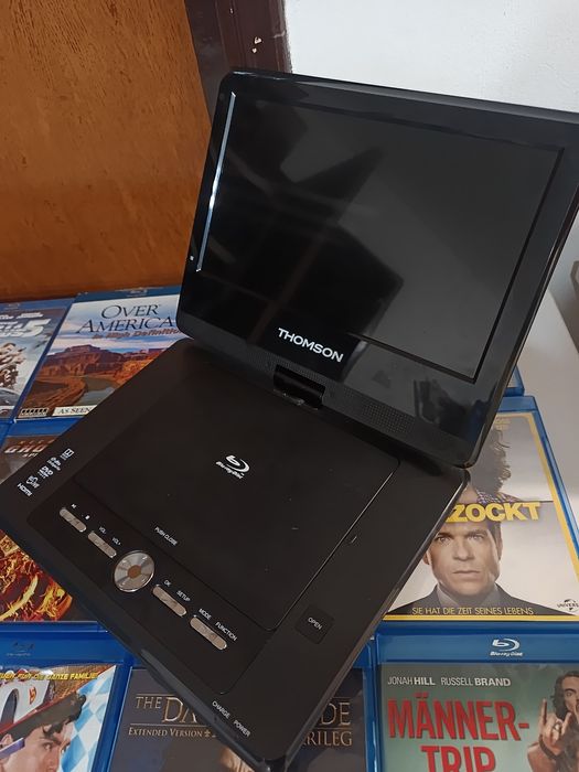 Lot bluray filme originalale si bluray thomson portabil