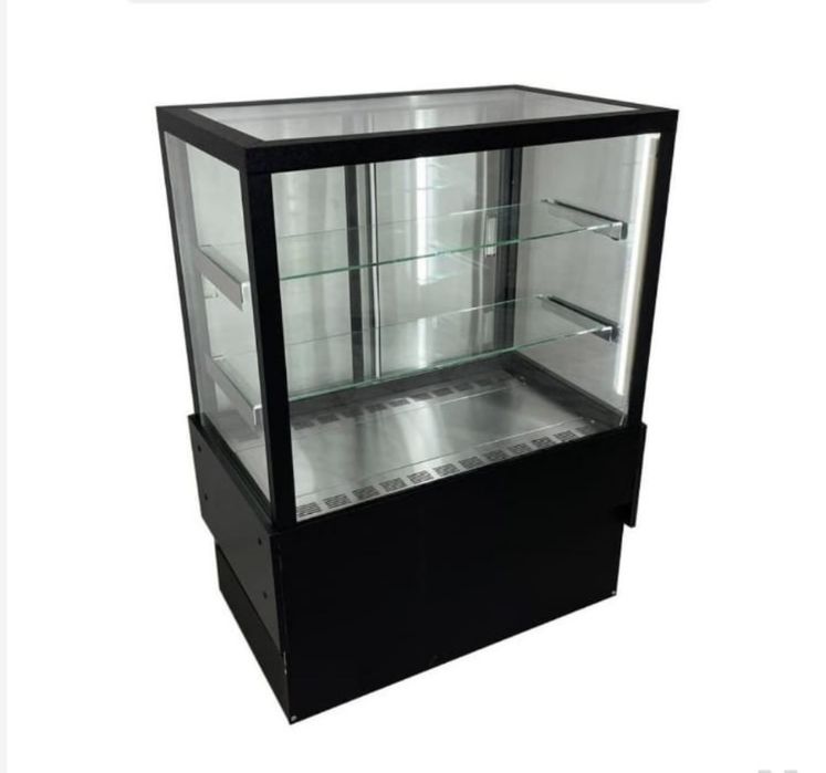 Продам холодильник витринный срочно