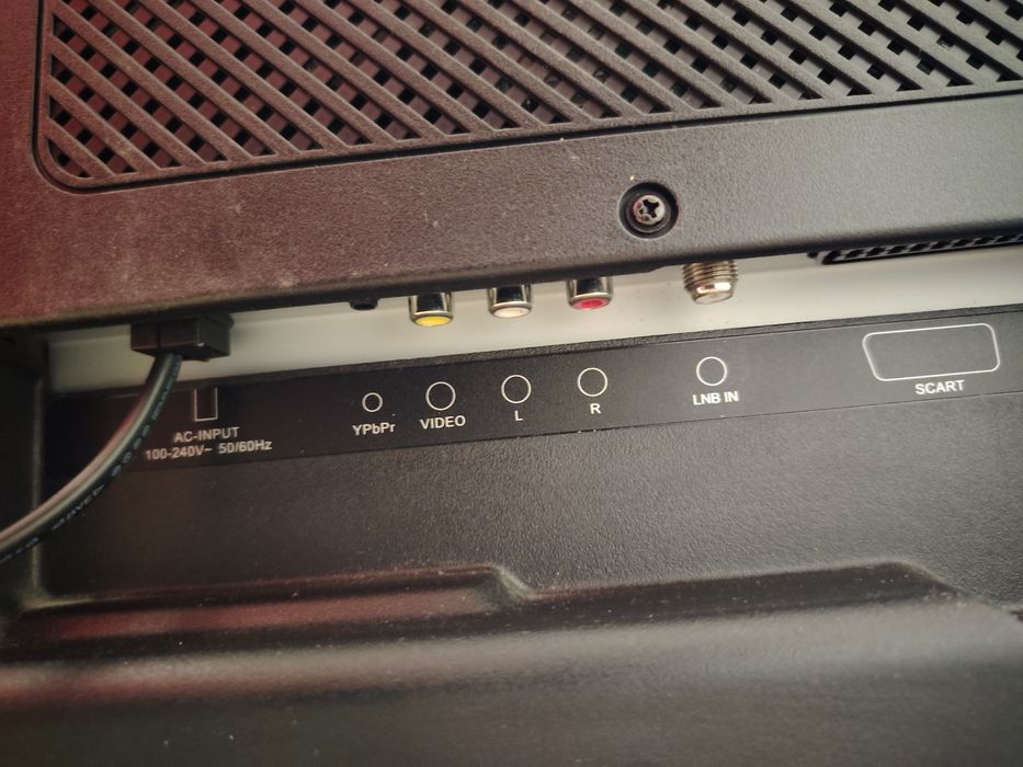 Телевизор Dyon 29 инча .