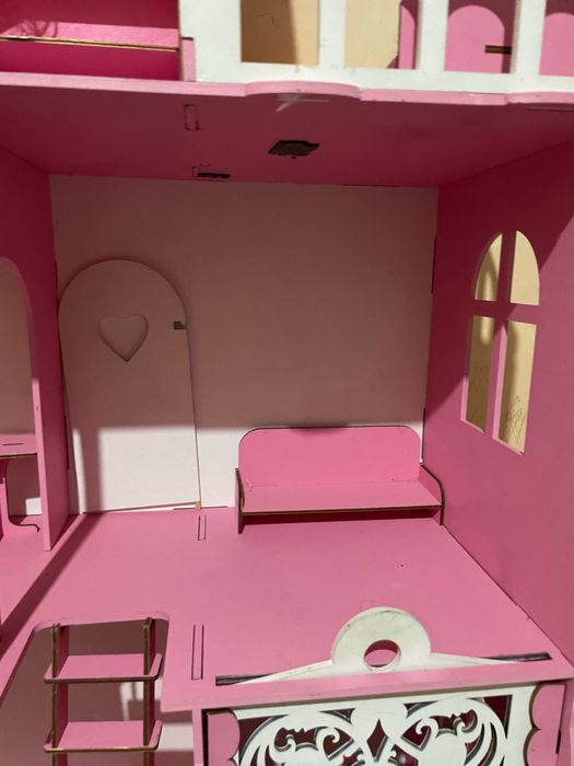 Продам домик для кукол