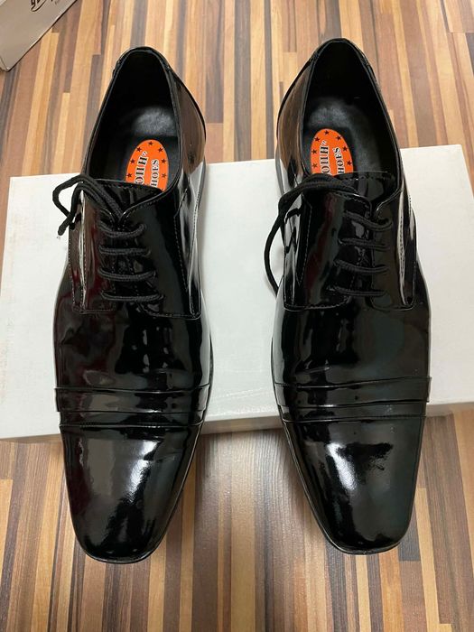 Мъжки обувки от естествена кожа