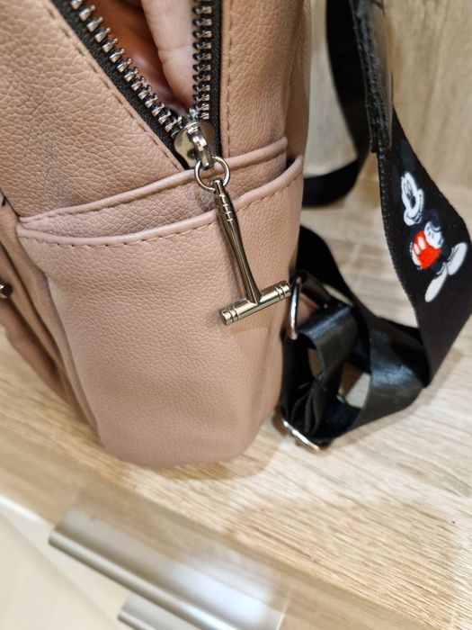 Дамска чанта- Раница