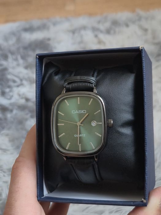 Продам часы Casio