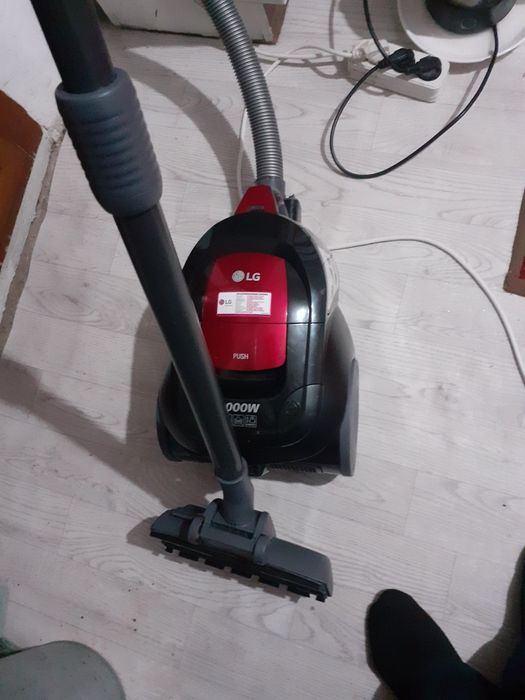 Пылесос lg2000Wt
