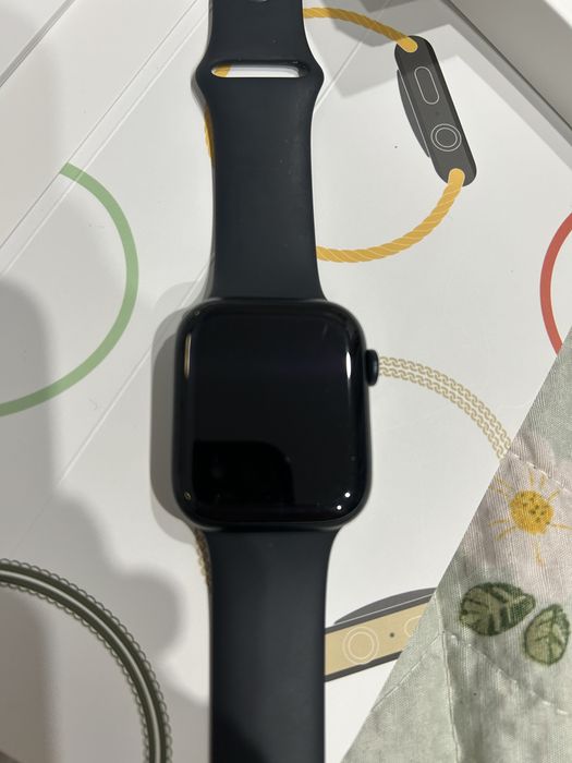 Продам часы Apple watch 7 45mm в идеале