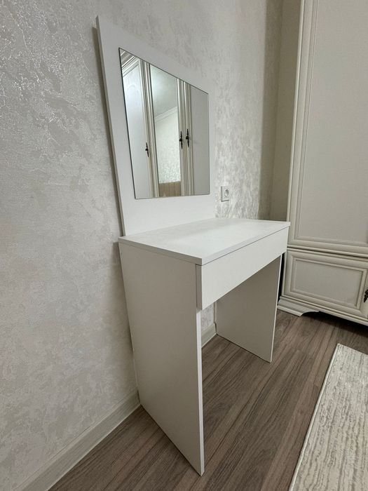 Стол ураган, сатамын стол.