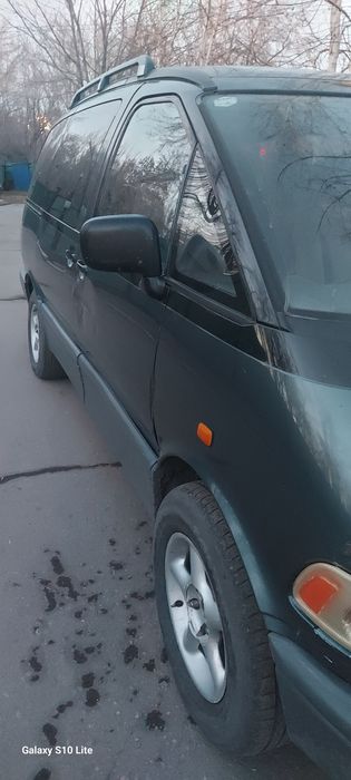 Продам Toyota Previa 1993 г.в V-2.4 газ бензин